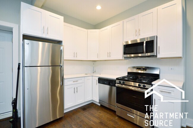 Foto del edificio - 2721 W Division St