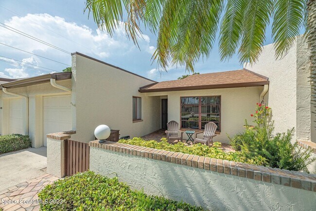 Foto del edificio - 440 Hawthorne Ct