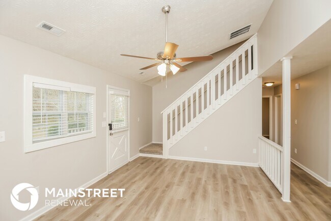 Building Photo - 46 Cathie Dr