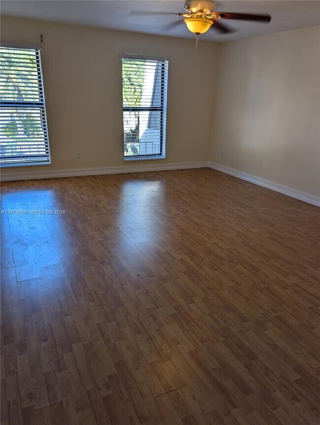 Foto del edificio - 13511 NE 24th Pl