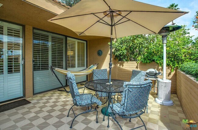 Building Photo - Palm Springs Country Club, Unfurnished Lon...