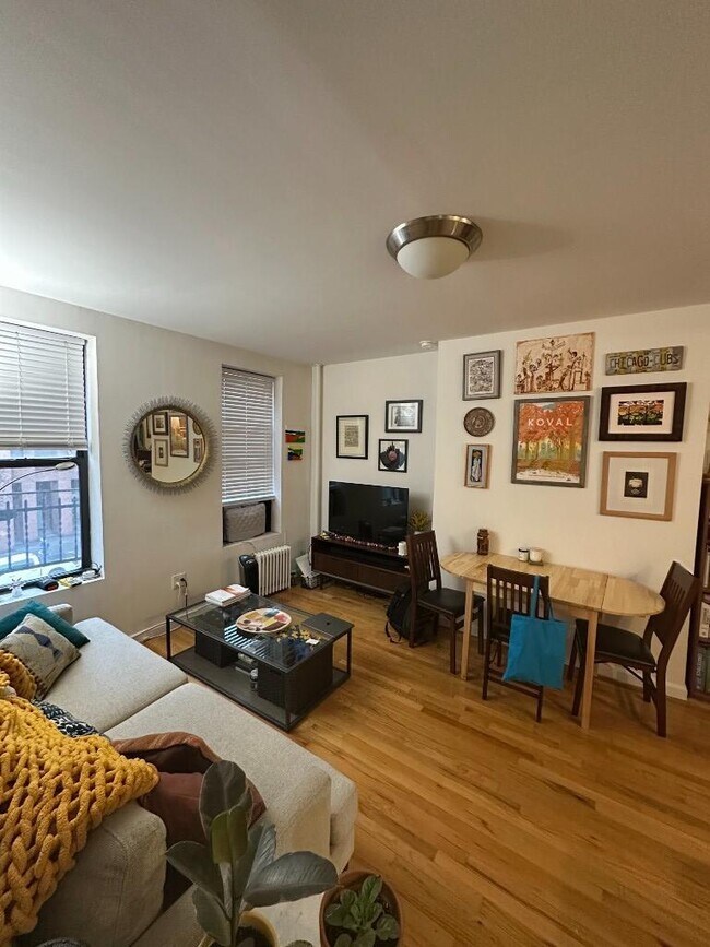 Foto del edificio - 2 bedroom in New York NY 10128