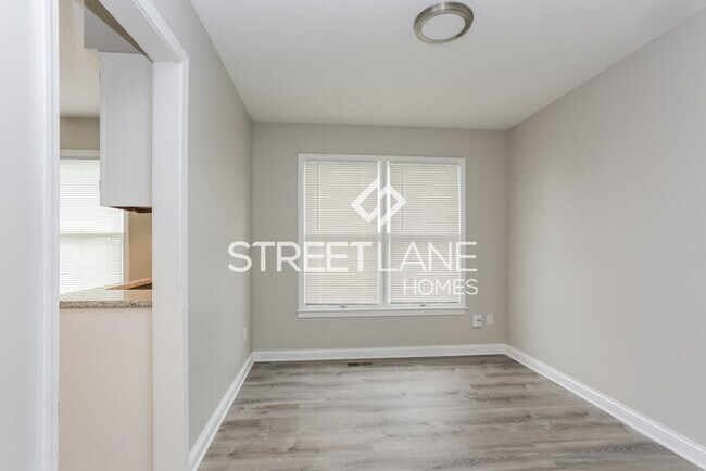 Building Photo - Beautiful Ranch Home to Enjoy!