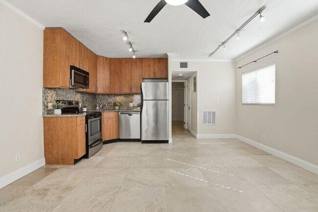 Building Photo - 1892 NE 46th St