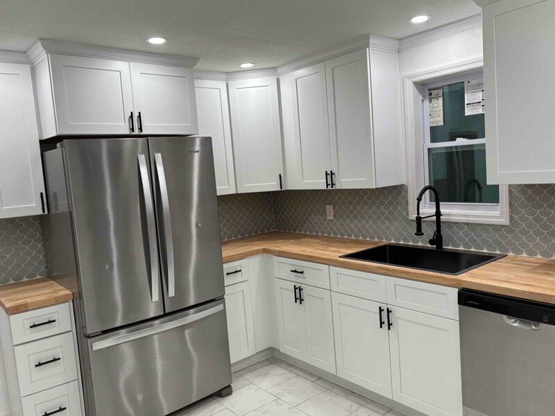 Foto principal - 810 E Newton St