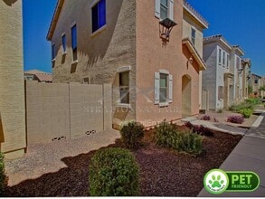 Building Photo - 4725 E Olney Ave