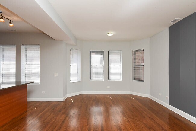 Foto del edificio - 7528 N Seeley Ave