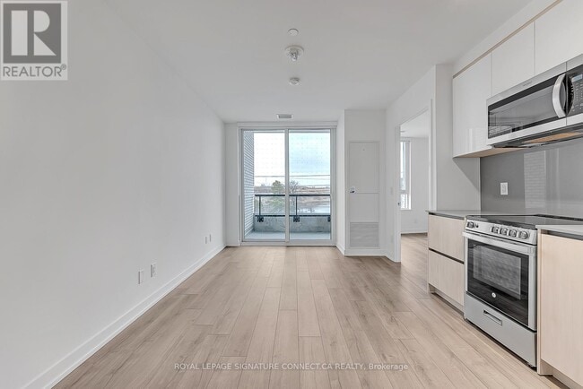 Building Photo - 3100 Keele St
