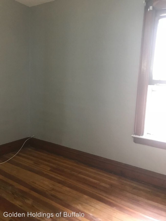 Foto del edificio - 480 E Ferry St