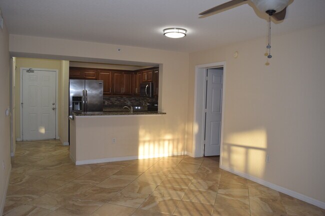 Building Photo - 8264 Key Royal Cir
