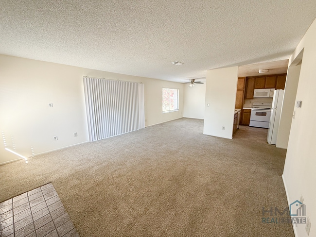 Building Photo - Homes Management - 2bd/2ba Upstairs Condo ...