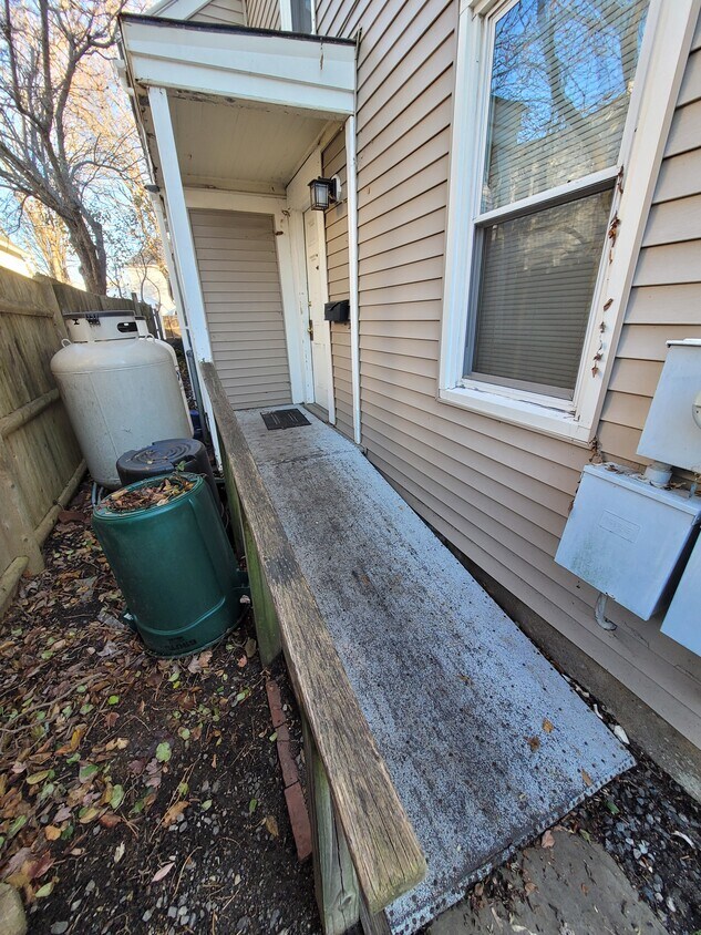 18 Dunning St Unit 2, Brunswick, ME 04011 Apartments in Brunswick, ME