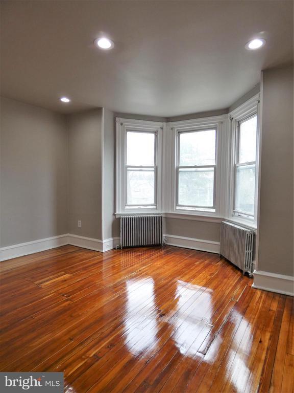 Foto del edificio - 542 E Woodlawn St