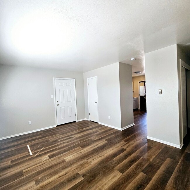 Building Photo - 4234 Forrest Hill Rd