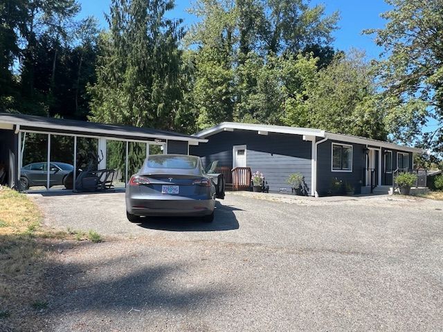 Building Photo - 1829 Richards Rd