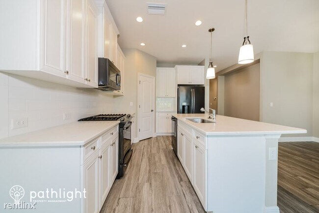 Building Photo - 3 br, 2 bath House - 11106 Sand Pine Lane ...