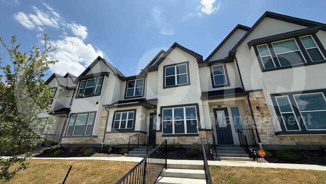 Photo - 277 Mule Deer Mews Townhome