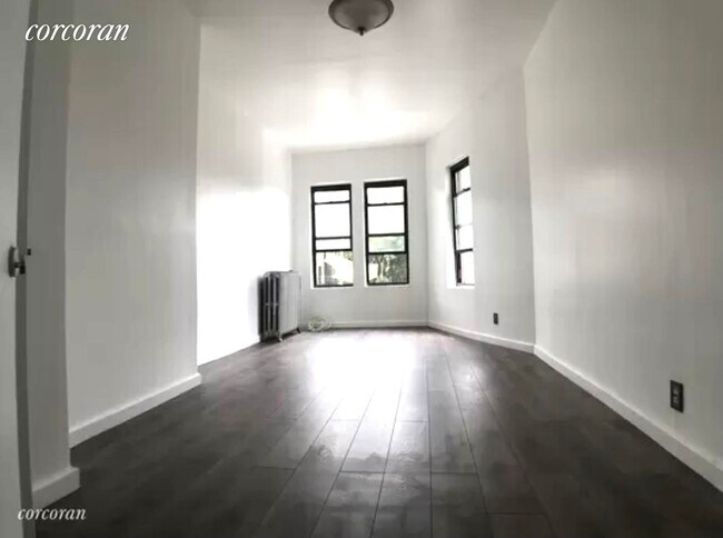Foto del edificio - 1355 Jefferson Ave