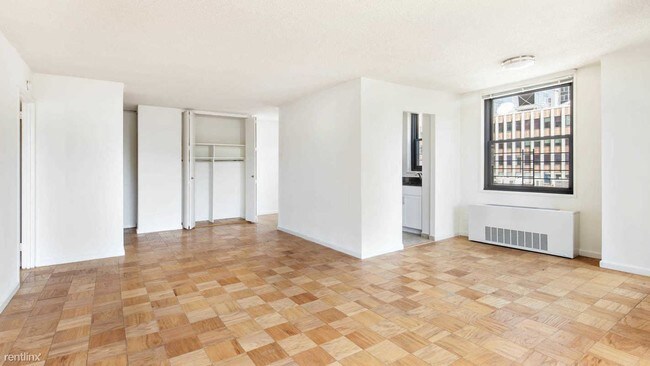 Building Photo - 2 br, 2 bath Apartment - 240 E 40th St