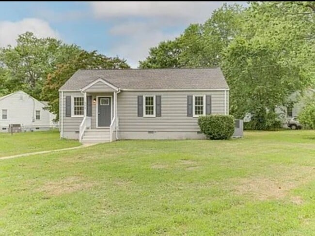 Building Photo - 500 Fillmore Dr