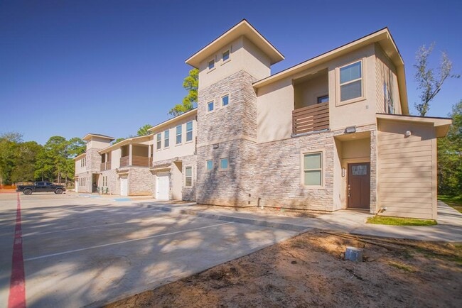 Building Photo - 504 Nursery Rd