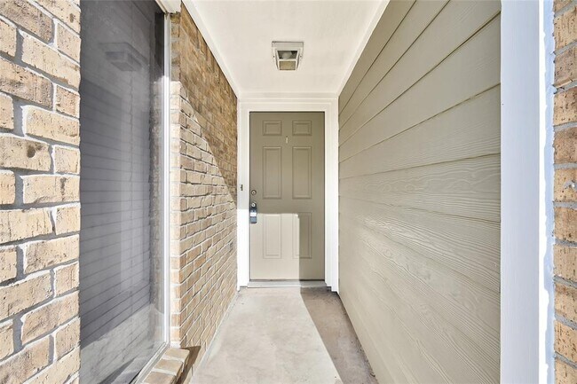 Foto del edificio - 4426 Jamaica Ln