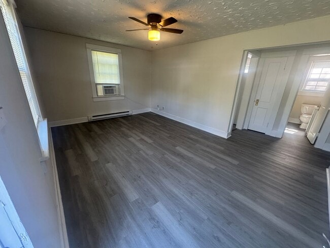 Building Photo - 516 Wyne Dr