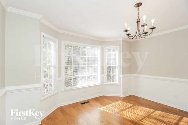 Building Photo - 142 Presidential Dr