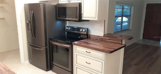 Building Photo - 1429 Lake Highland Dr