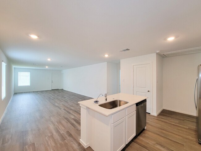 Foto del edificio - 14316 Leafy Willow Dr