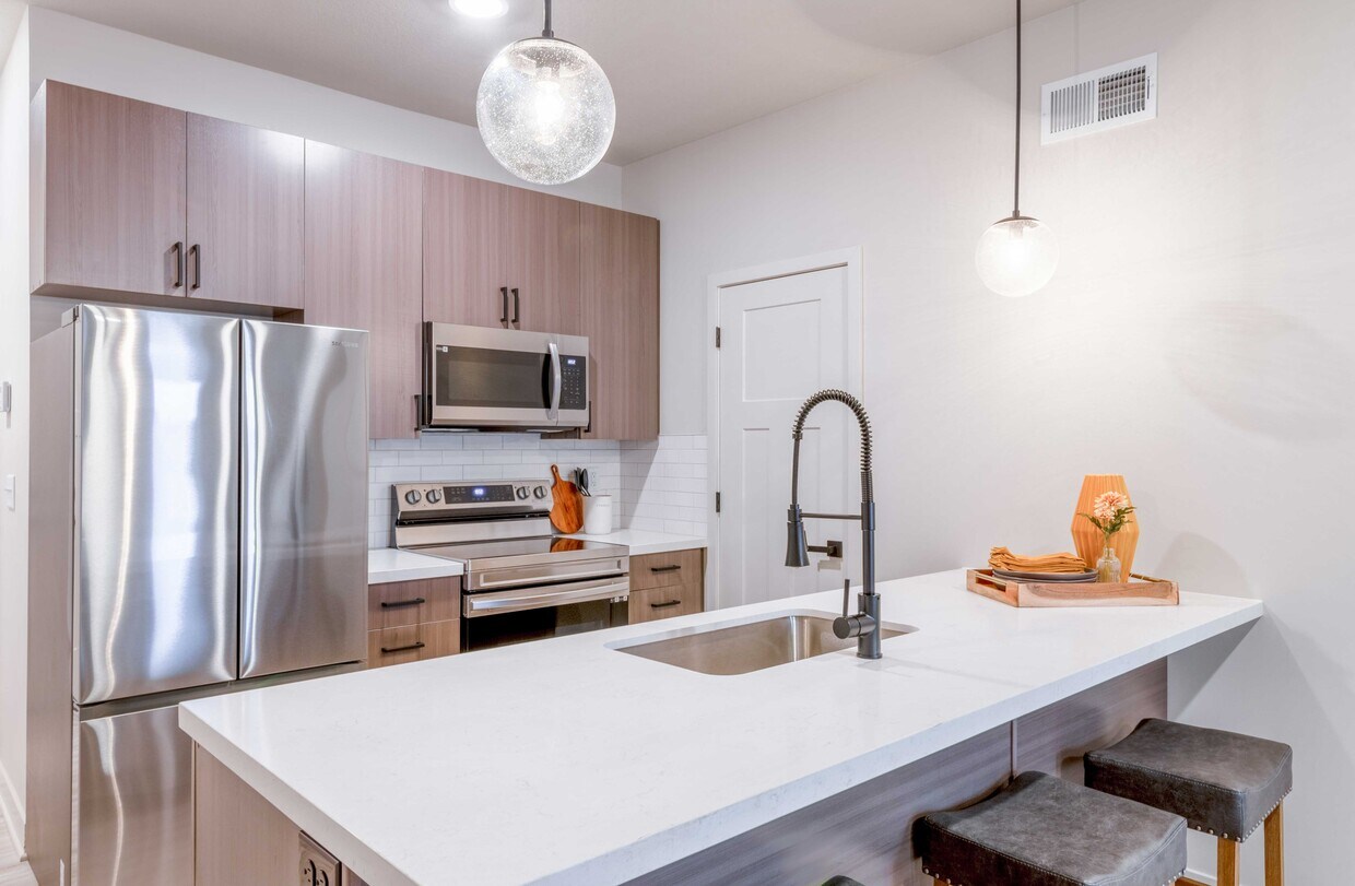 The Venue Townhomes Townhomes for Rent Raymore, MO