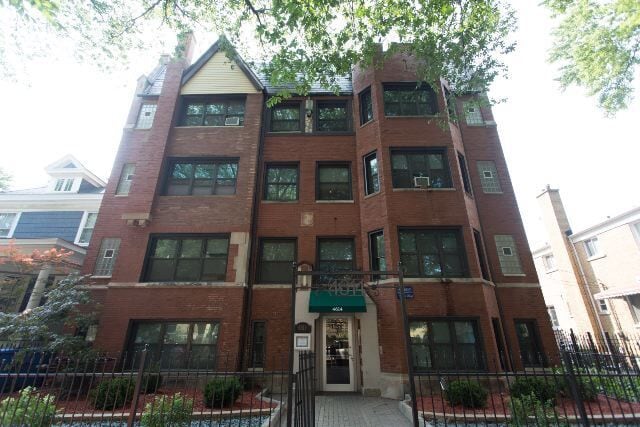Building Photo - 4644 N Paulina St
