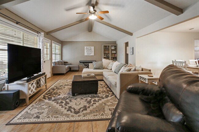 Building Photo - 21439 Park Green Dr