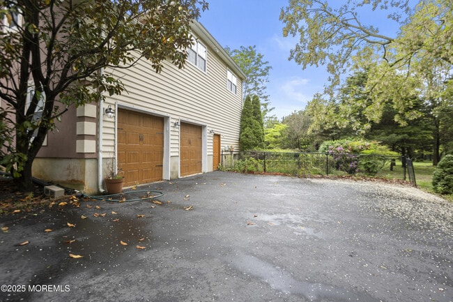 Building Photo - 186 Riverwood Dr