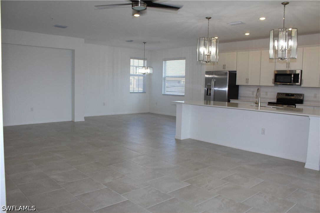 Building Photo - 5680 Melbourne Ct