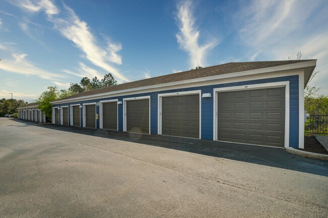 Foto del edificio - Pavilion at Lake Eve