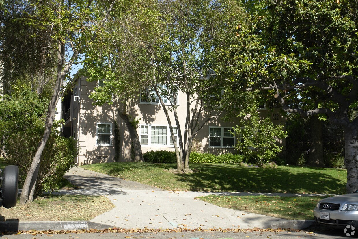Foto del edificio - 240-242 N Van Ness Ave