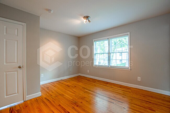 Foto del edificio - 190 Kirkwood Rd NE