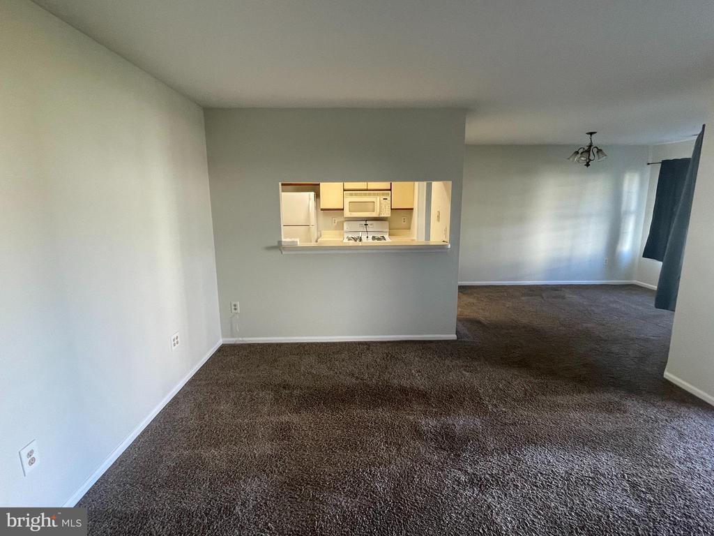 Foto principal - 230 Loring Ct