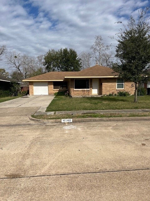 Building Photo - 4146 Sarong Dr