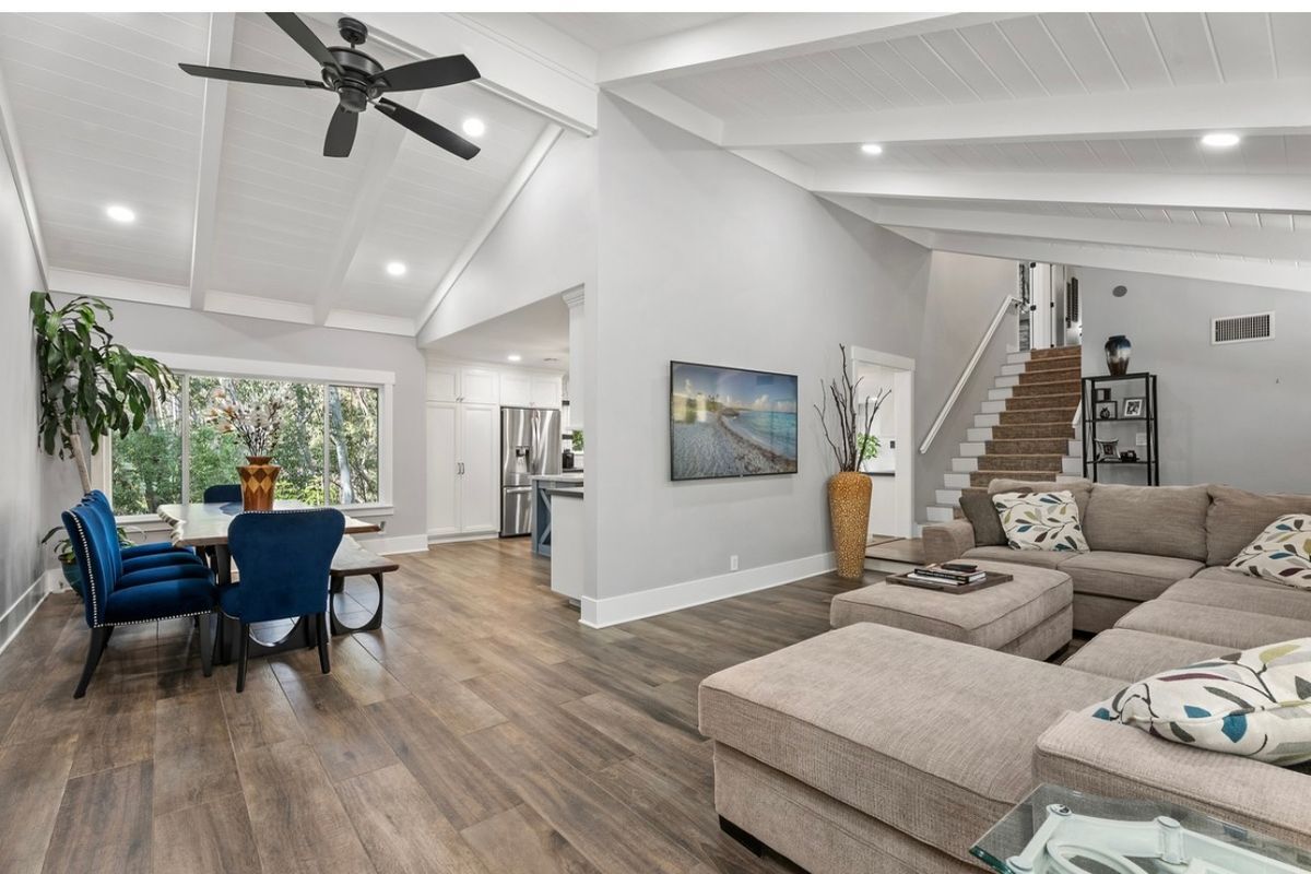 Foto del edificio - 22221 Treeridge Ln