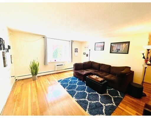 Foto del edificio - 41 Colborne Rd