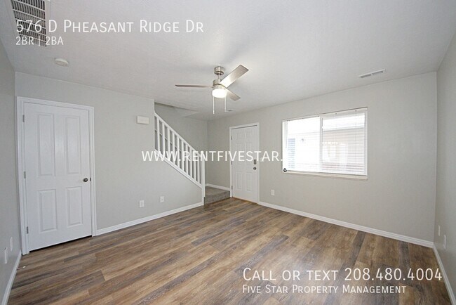 Building Photo - 576 Pheasant Ridge Dr