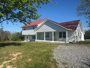 Building Photo - 1885 Everett Rd