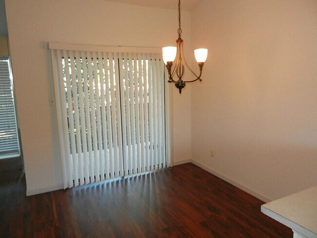 Foto del edificio - 10075 Westpark Dr