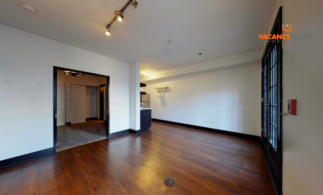 Building Photo - 16 E Biddle