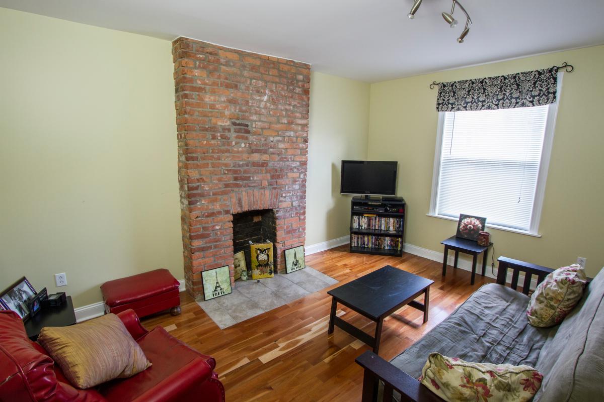 Primary Photo - 5552 Avondale Pl