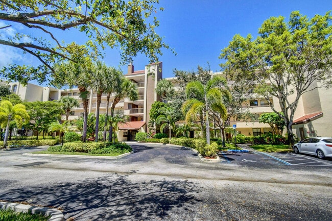 Building Photo - 955 Egret Cir