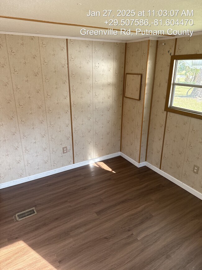 Foto del edificio - 119A Greenville Rd