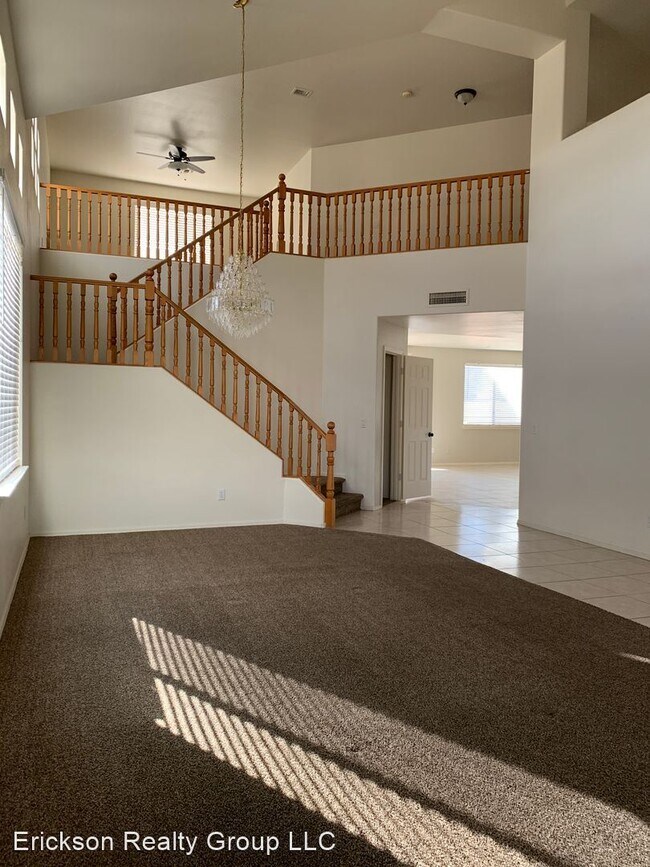 Building Photo - 4 br, 3.5 bath House - 9453 E. Javelina Ave